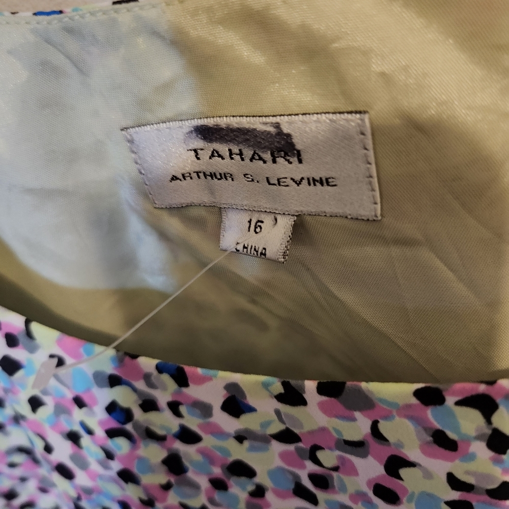 Tahari Pastel Pattern Blouse Tank 16 - Picture 3 of 4